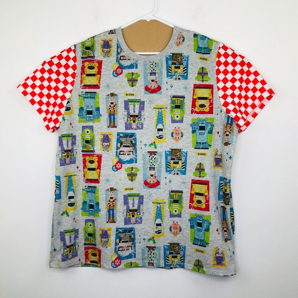 Disney Men's XL T-Shirt Multicolor Holiday Nutcracker Character Print Crew BR15
